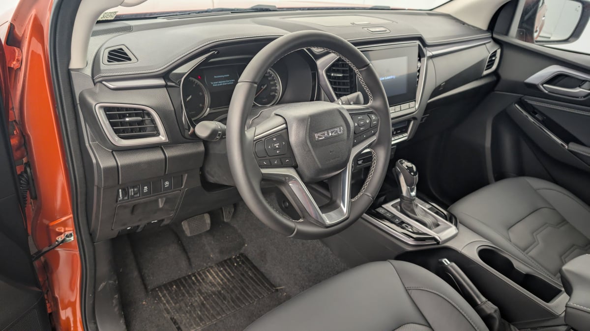 Isuzu D-MAX - Image 36