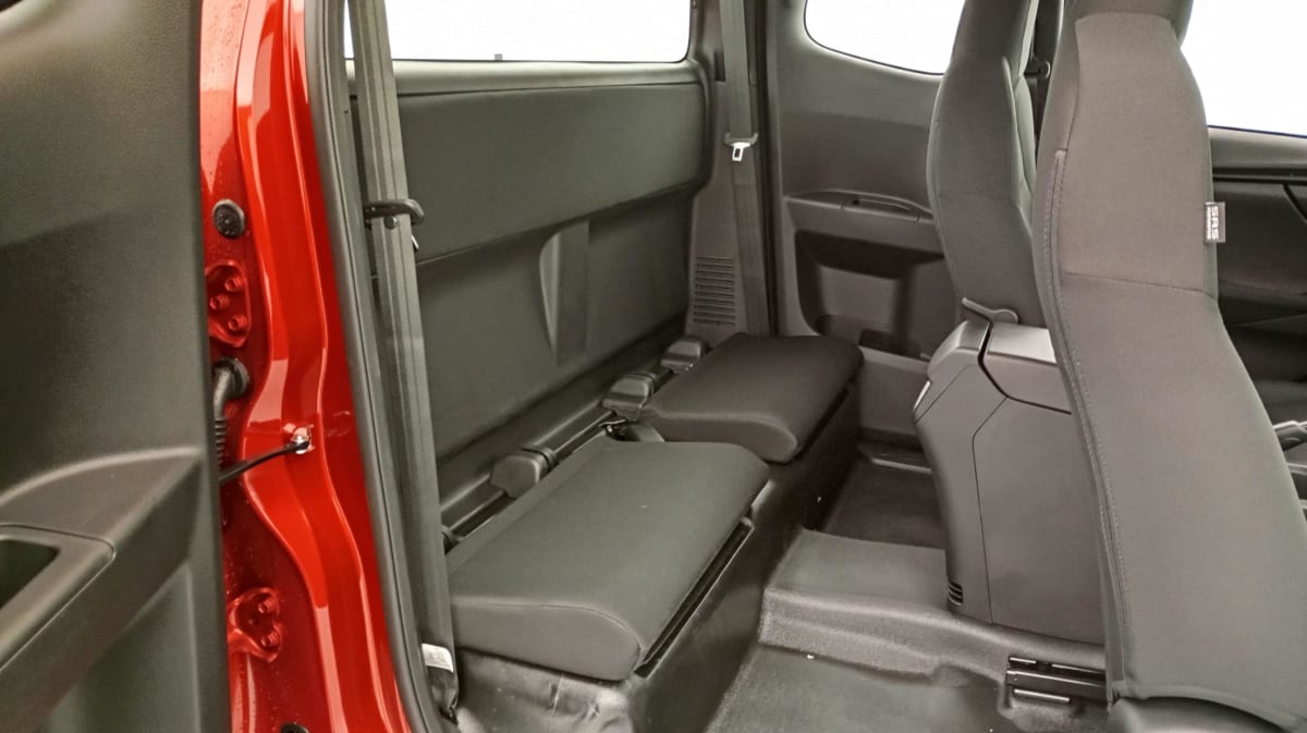 ISUZU D-MAX 1.9 4X4 SPACE CAB N60 B+ AT