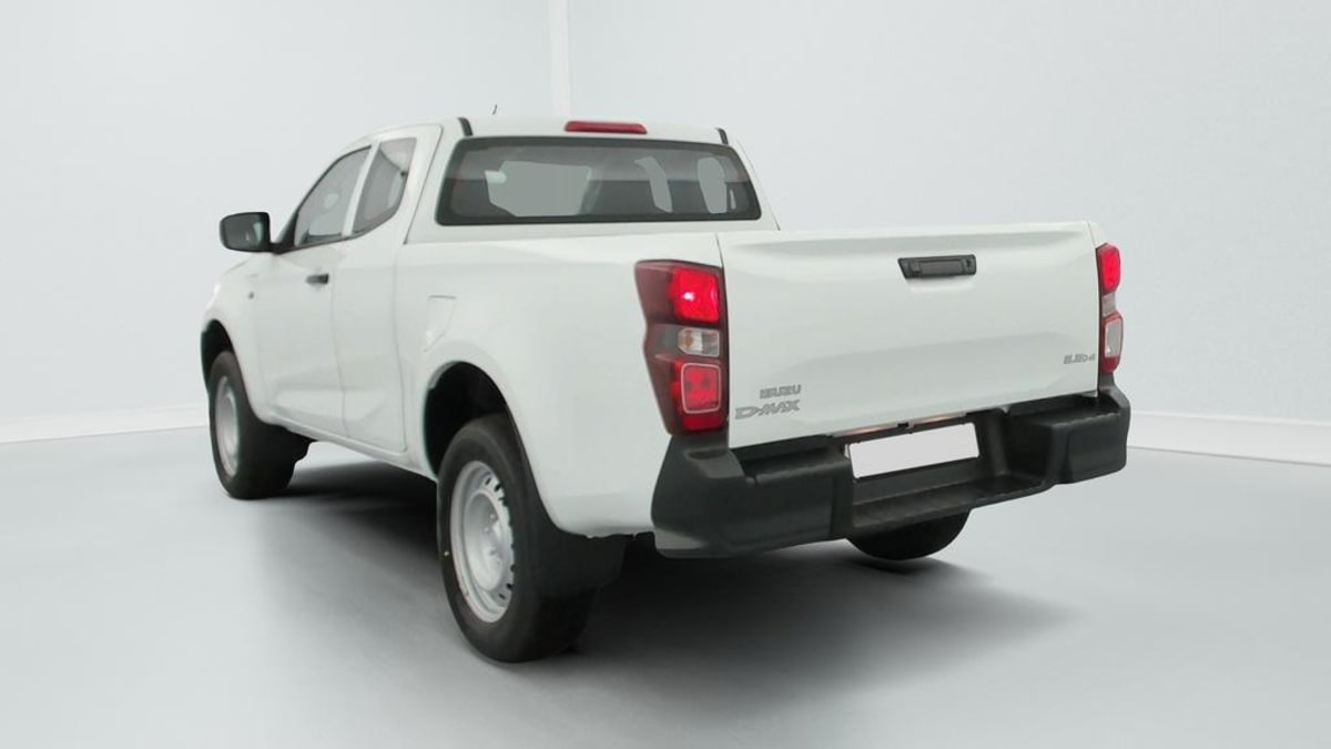 Isuzu D-MAX - Image 6