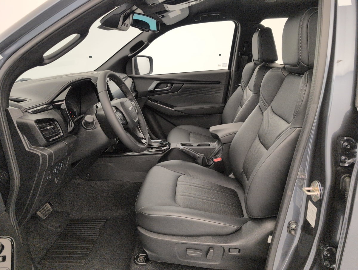 Isuzu D-MAX - Image 38