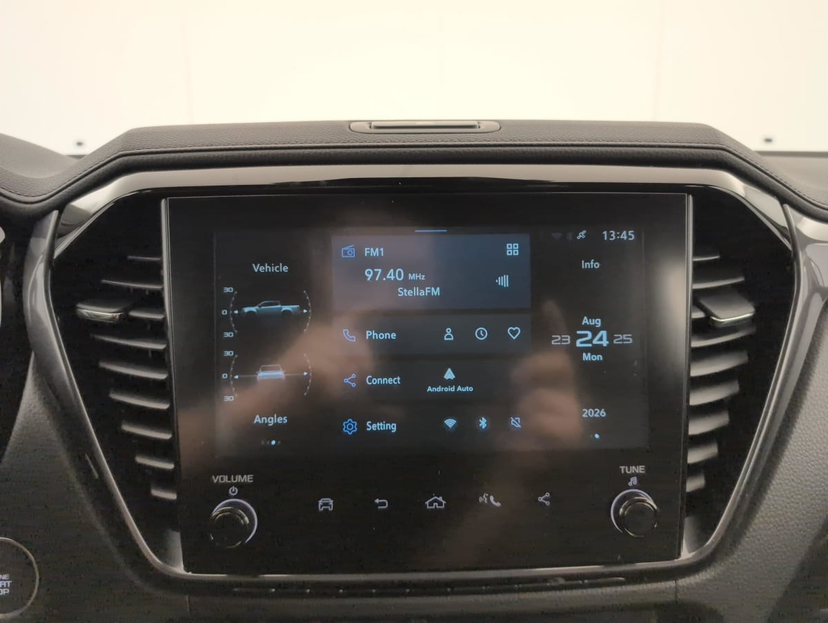 Isuzu D-MAX - Image 10