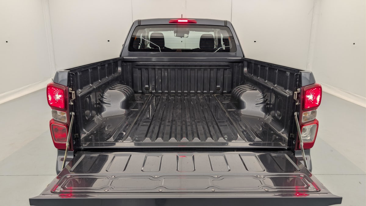 Isuzu D-MAX - Image 97