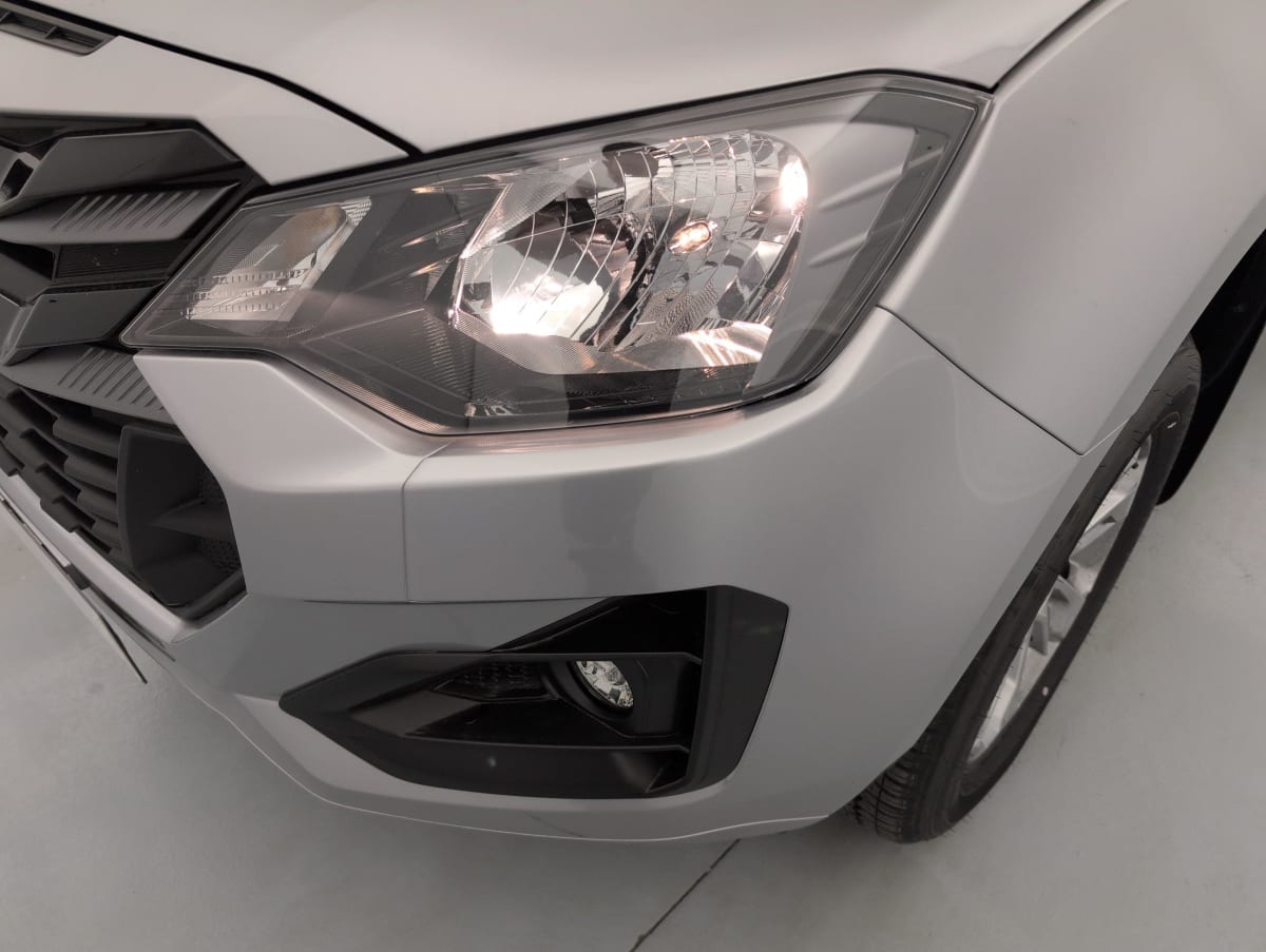 Isuzu D-MAX - Image 86