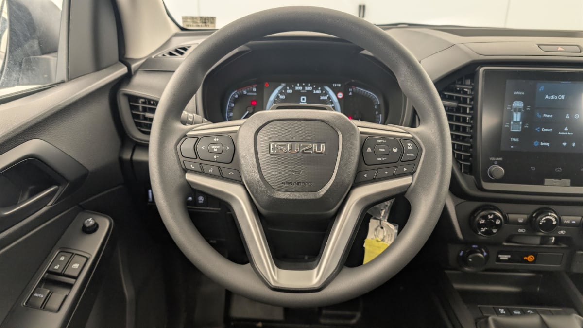 Isuzu D-MAX - Image 16