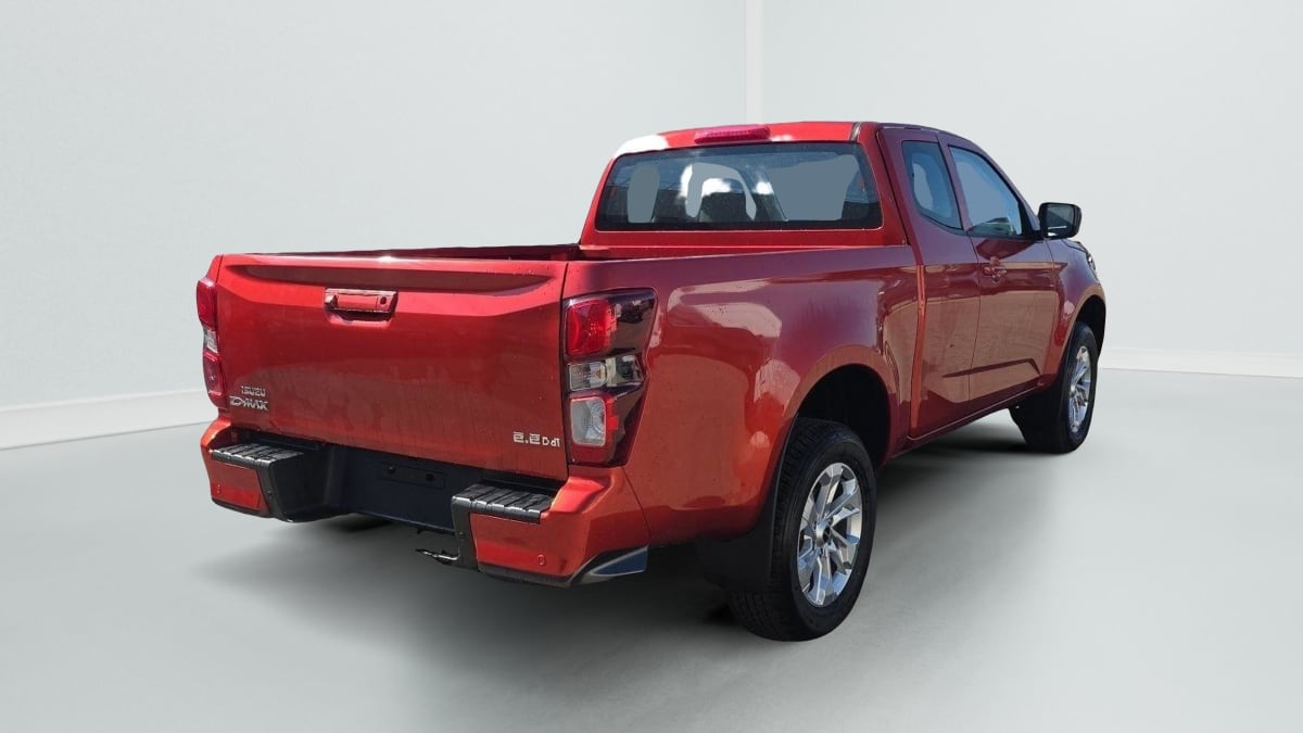 Isuzu D-MAX - Image 33