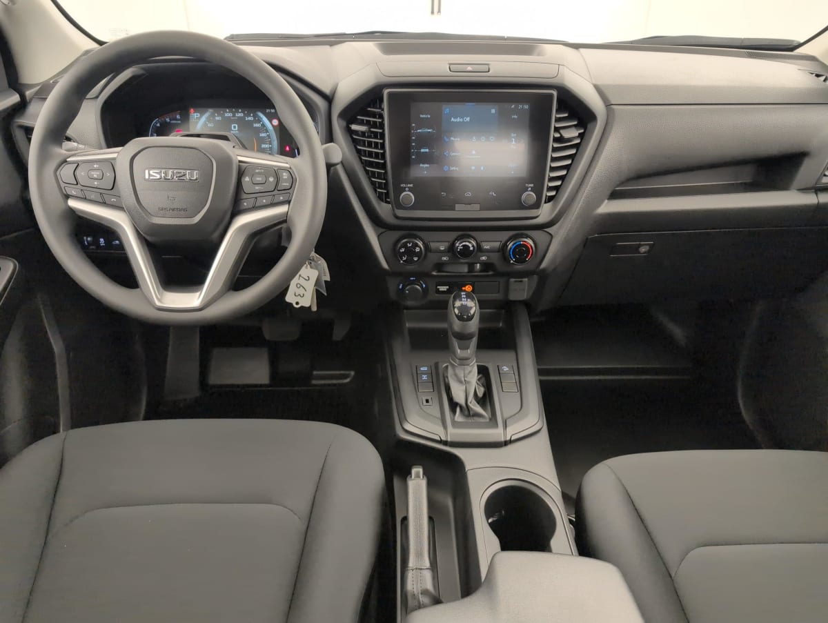 Isuzu D-MAX - Image 15