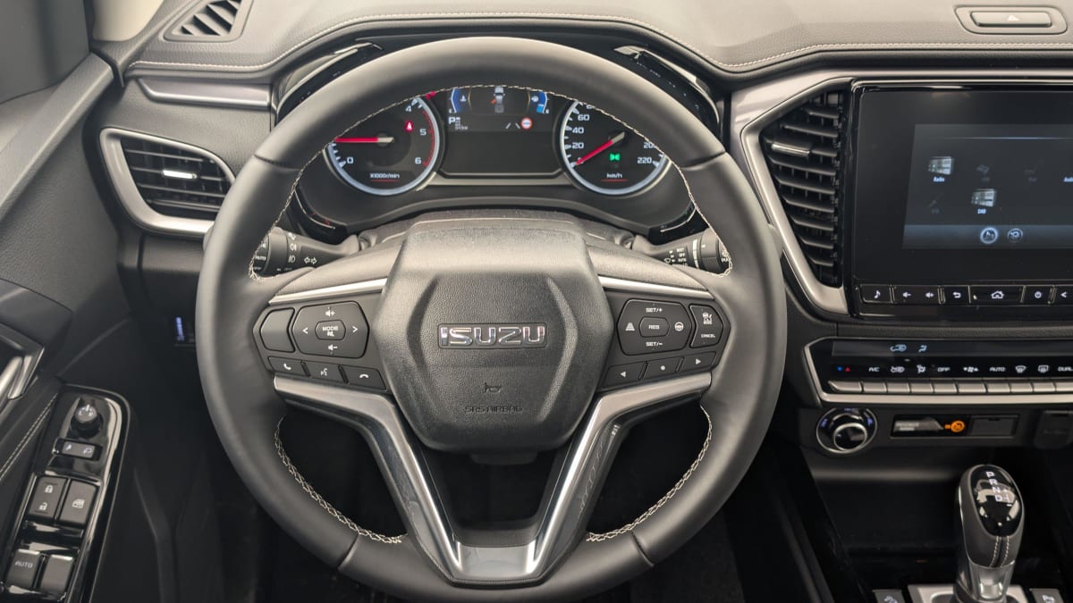 Isuzu D-MAX - Image 33