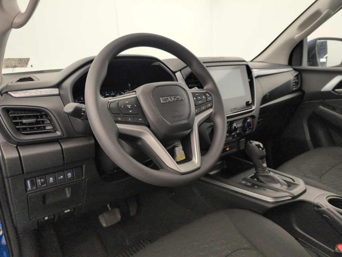 Isuzu D-MAX - Image 25