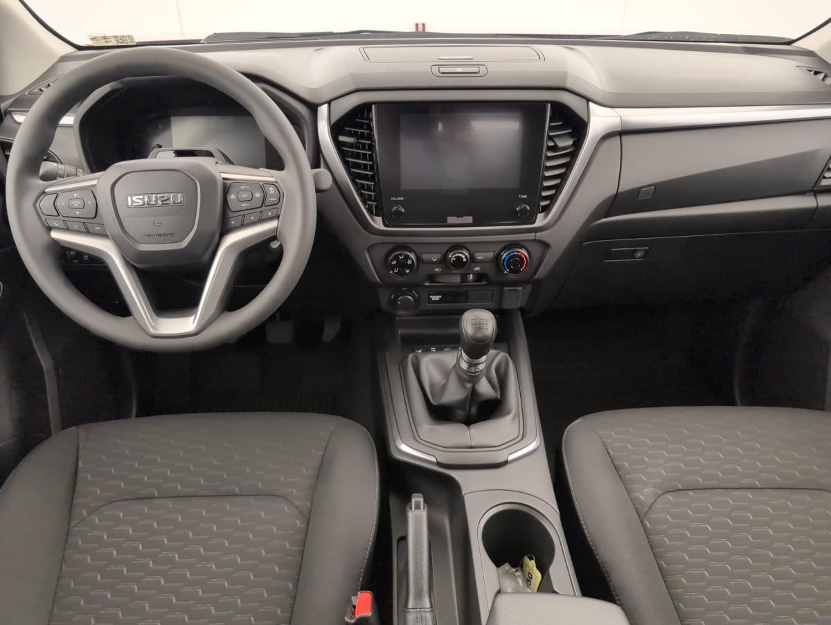 Isuzu D-MAX - Image 59