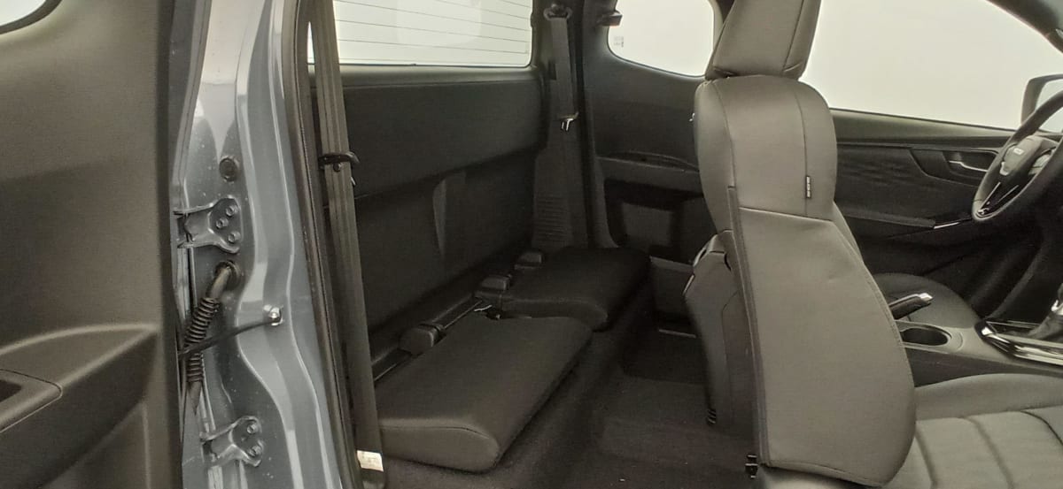 ISUZU D-MAX 1.9 4X4 SPACE CAB N60 NSPORT AT