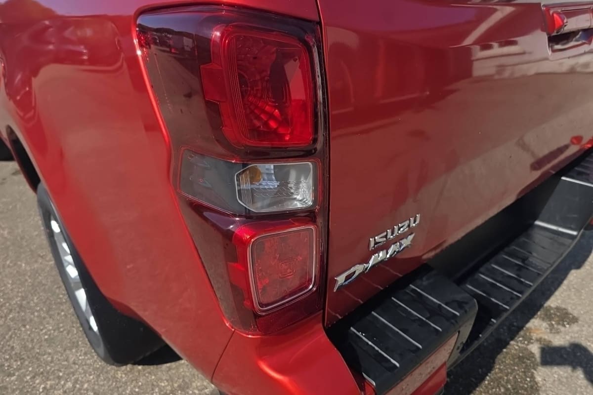 Isuzu D-MAX - Image 46