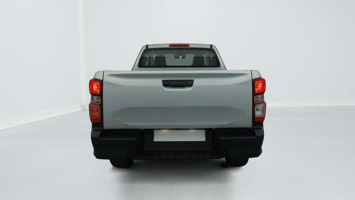 ISUZU D-MAX 2.2L SPACE CABINE M T B-STRONG