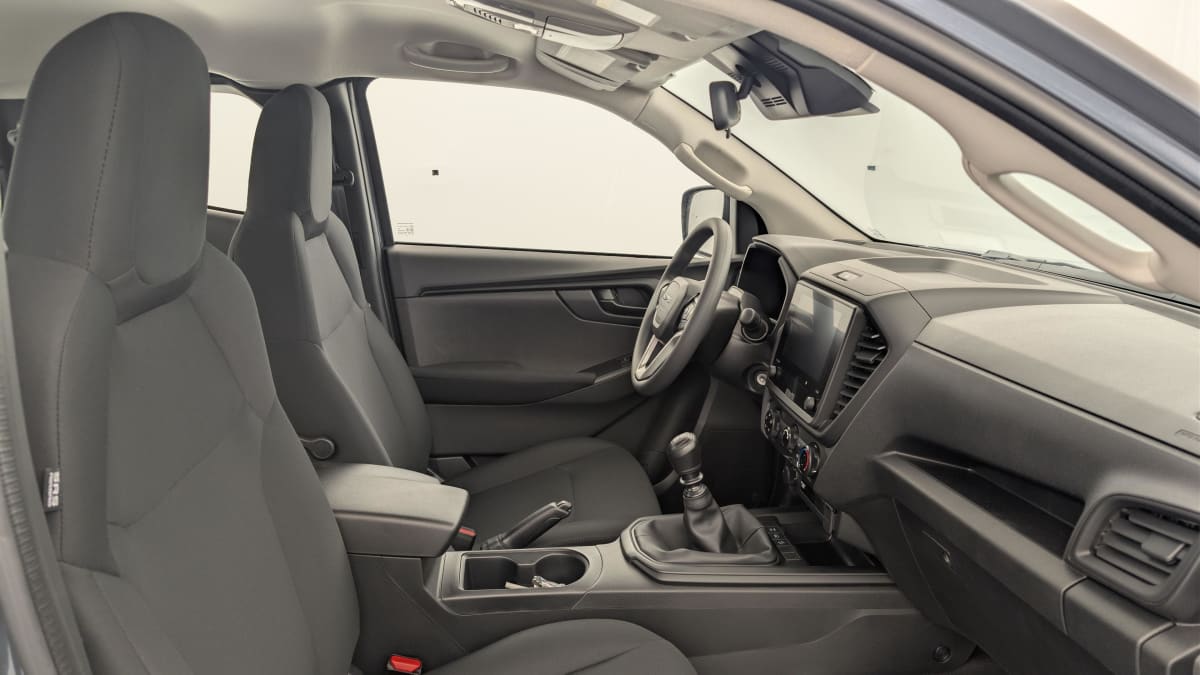Isuzu D-MAX - Image 33