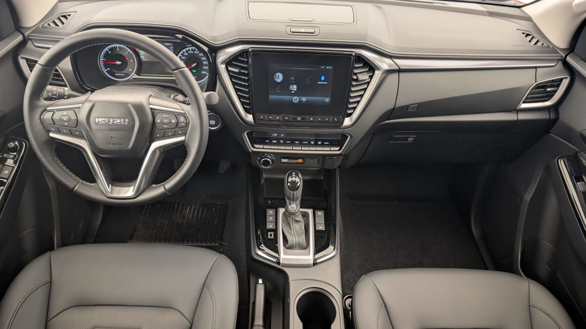 Isuzu D-MAX - Image 32