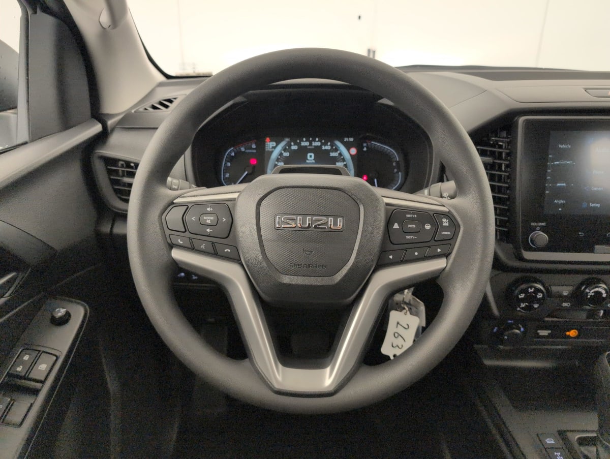 Isuzu D-MAX - Image 16