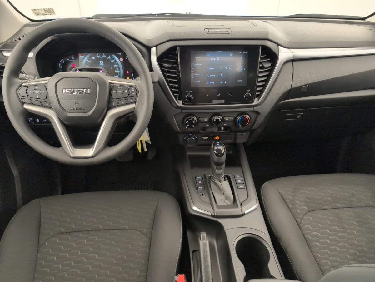 Isuzu D-MAX - Image 13