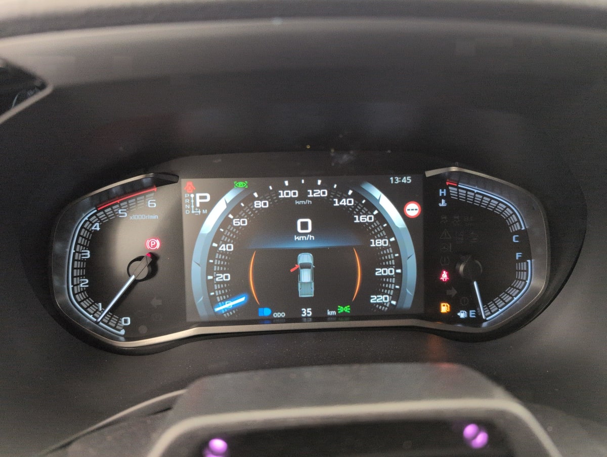 Isuzu D-MAX - Image 14