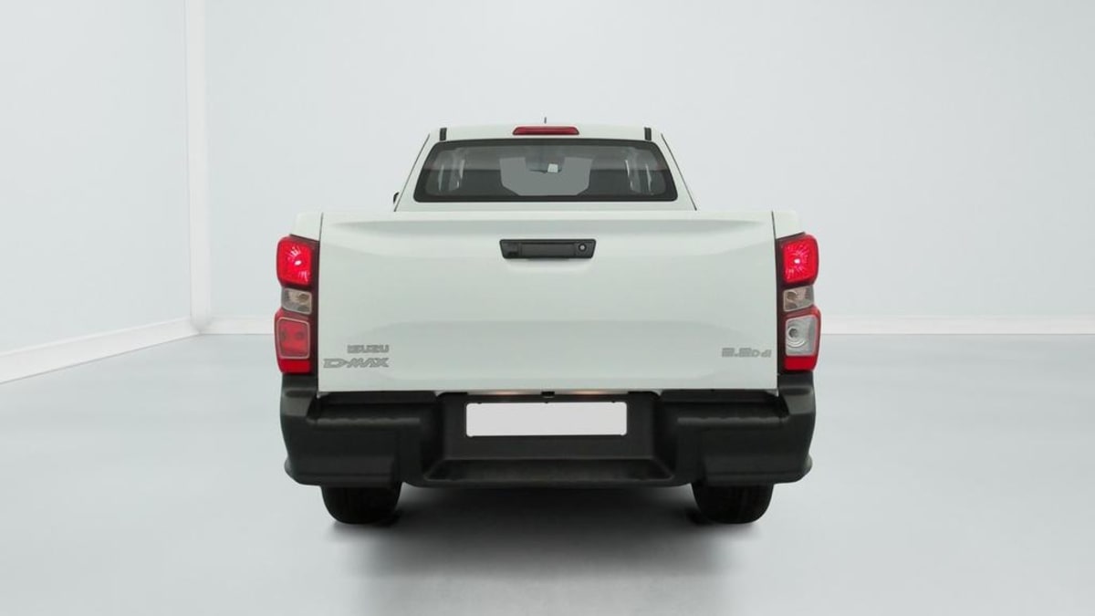 Isuzu D-MAX - Image 7