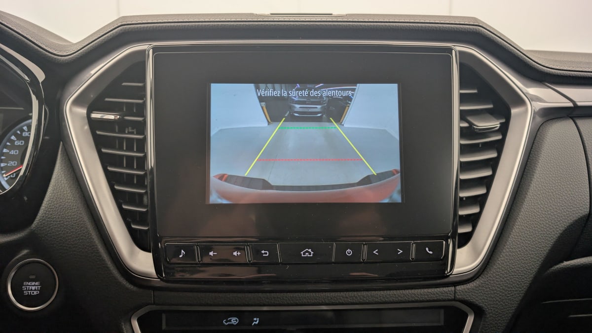 Isuzu D-MAX - Image 40