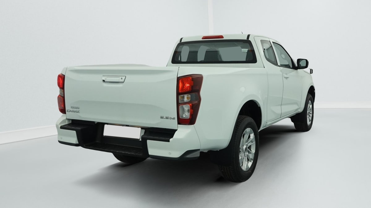 ISUZU D-MAX 2.2L SPACE CABINE M T EVOLUTION