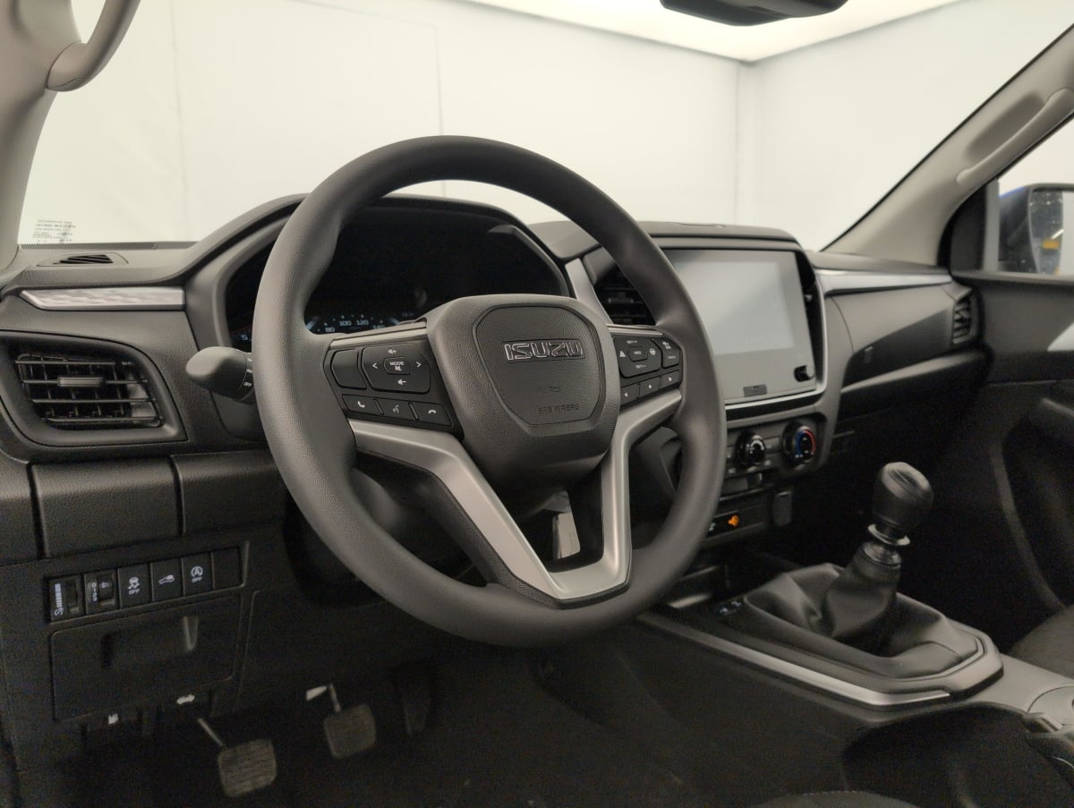 Isuzu D-MAX - Image 119