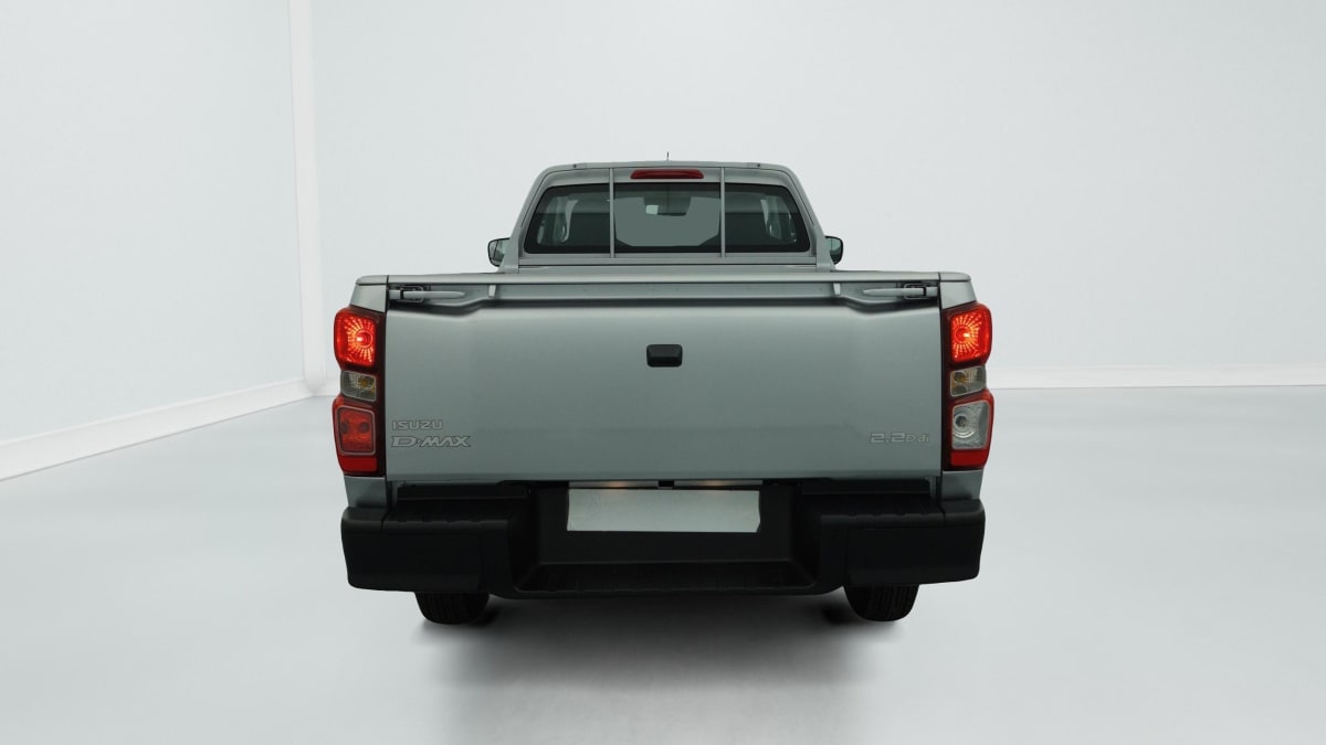 ISUZU D-MAX 2.2L SINGLE CABINE A T B-STRONG