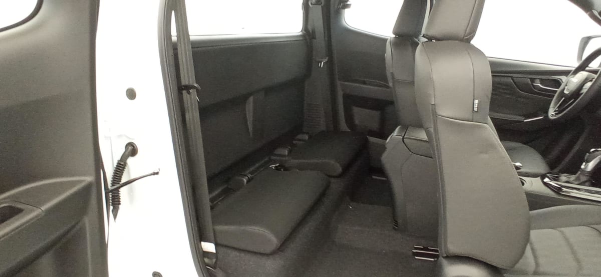 ISUZU D-MAX 1.9 4X4 SPACE CAB N60 NSPORT AT