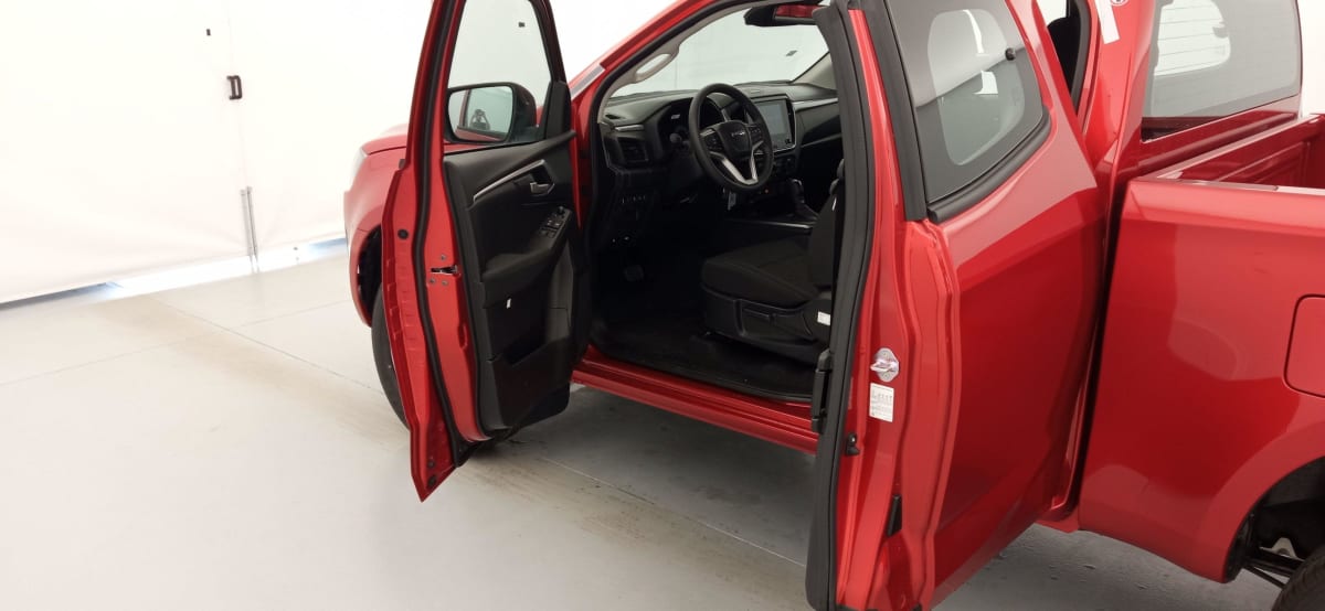 ISUZU D-MAX 1.9 4X4 SPACE CAB N60 B.B+ AT