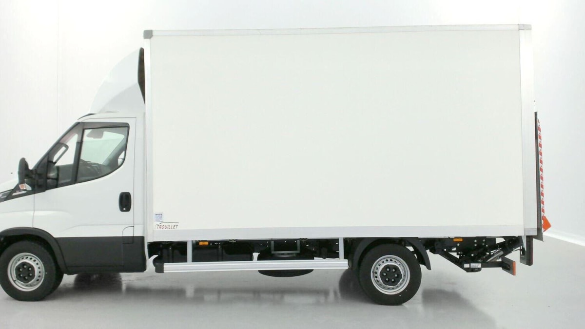 IVECO DAILY DAILY III 35S16HA8 4100 3.0 160CH CAISSE TROUILLET 20M³