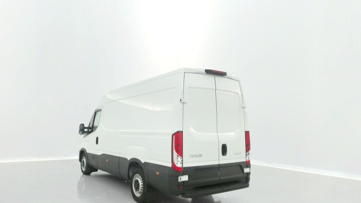 IVECO DAILY DAILY 35S16A8 3520L 2.3 156CH 12M³ HI-MATIC