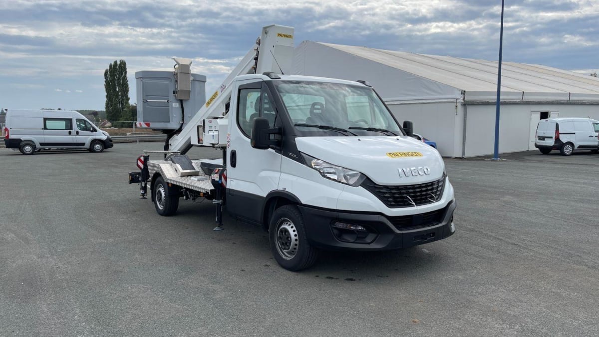 IVECO DAILY - DAILY 35S14H 3750 2.3 136CH NACELLE SMART P170 TXE E