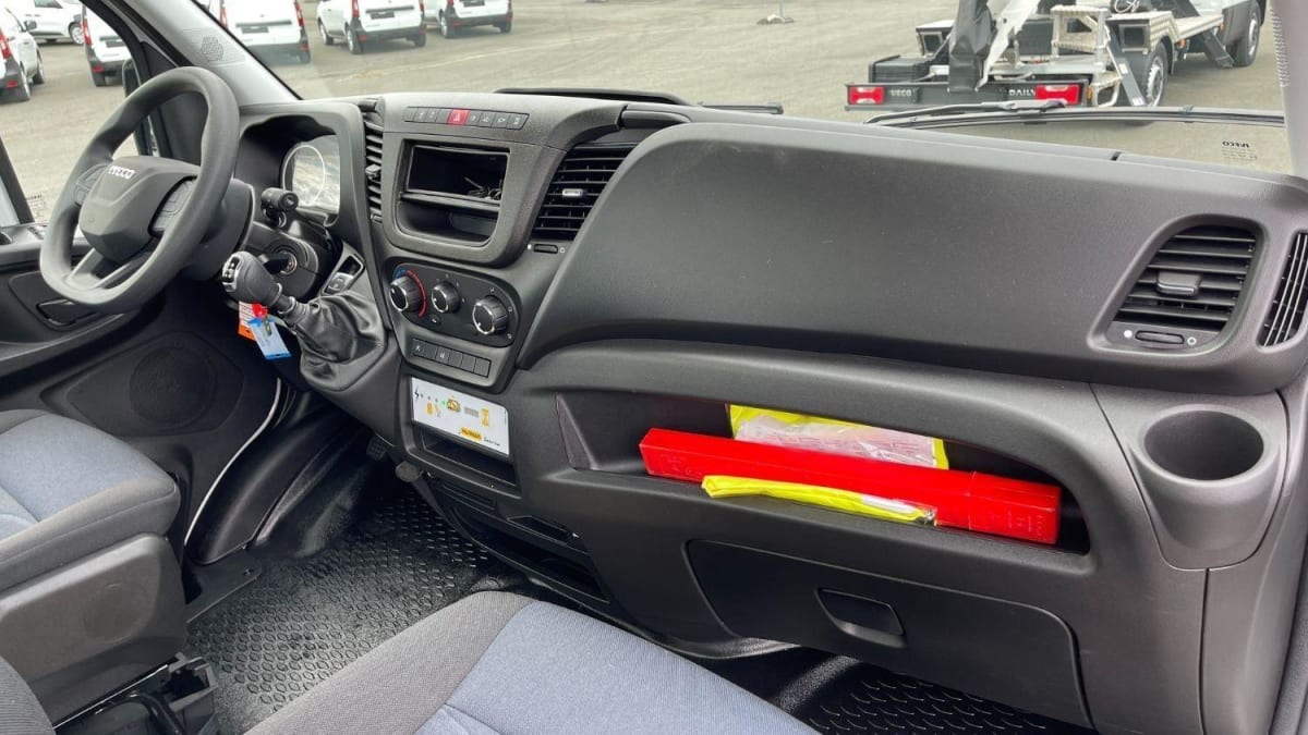 IVECO DAILY DAILY 35S14H 3750 2.3 136CH NACELLE SMART P170 TXE E