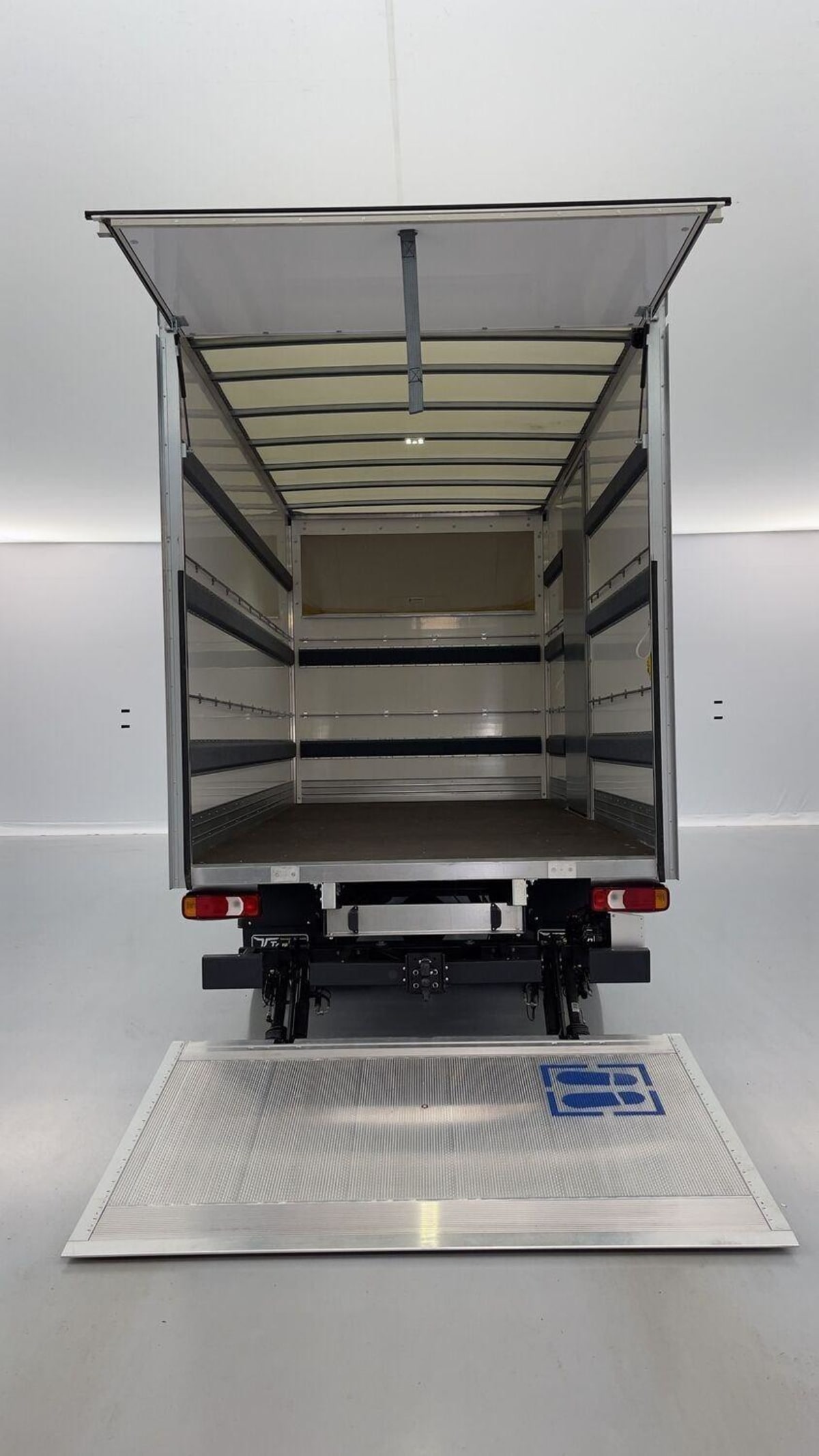 IVECO DAILY DAILY III 35C18HA8 4100 3.0 180CH CAISSE 20M³ TOUTAIN