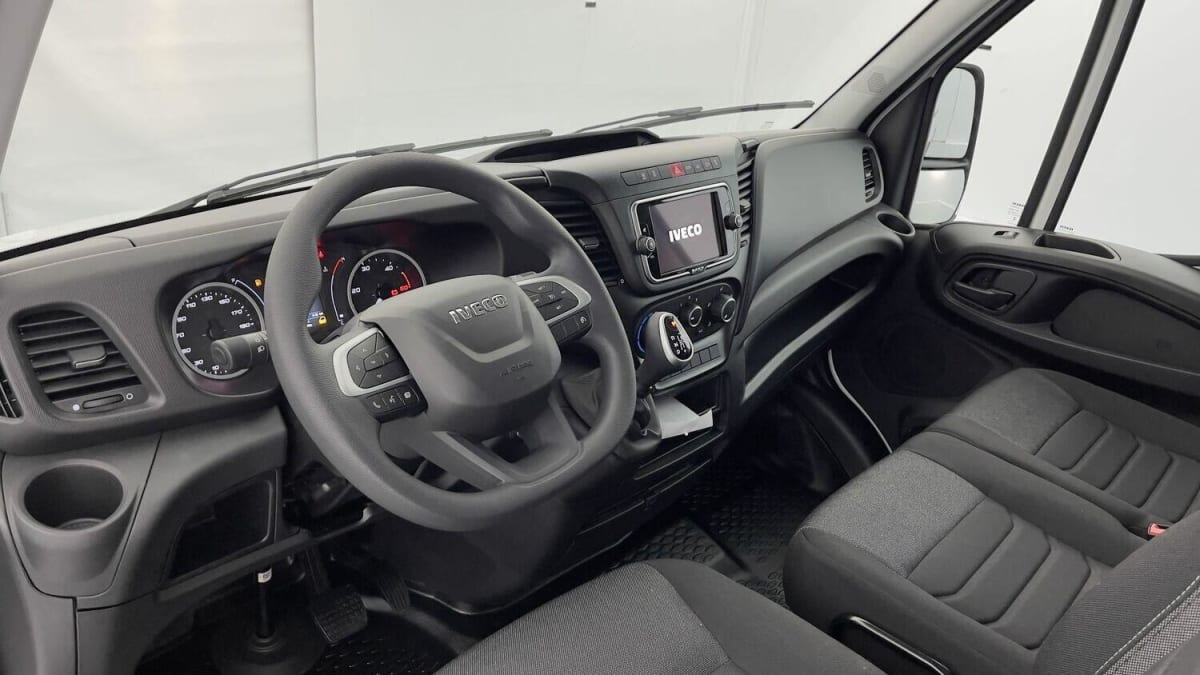 IVECO DAILY DAILY III 35S18HA8 4100 3.0 180CH 16M³