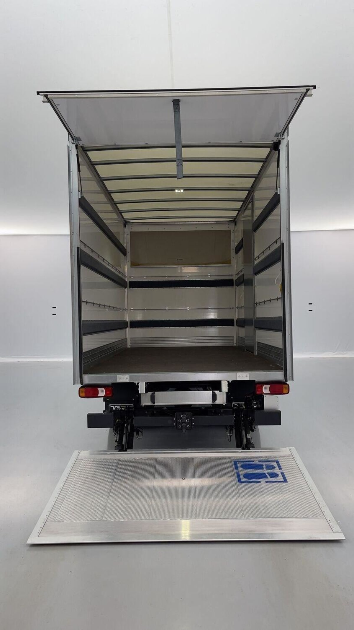 IVECO DAILY DAILY III 35C18HA8 4100 3.0 180CH CAISSE 20M³ TOUTAIN