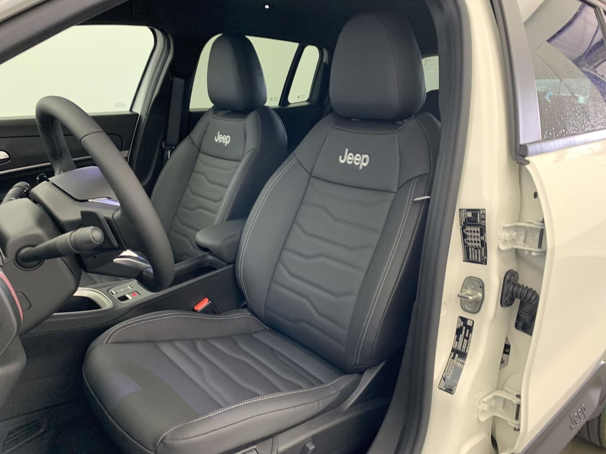 Jeep Avenger - Image 21