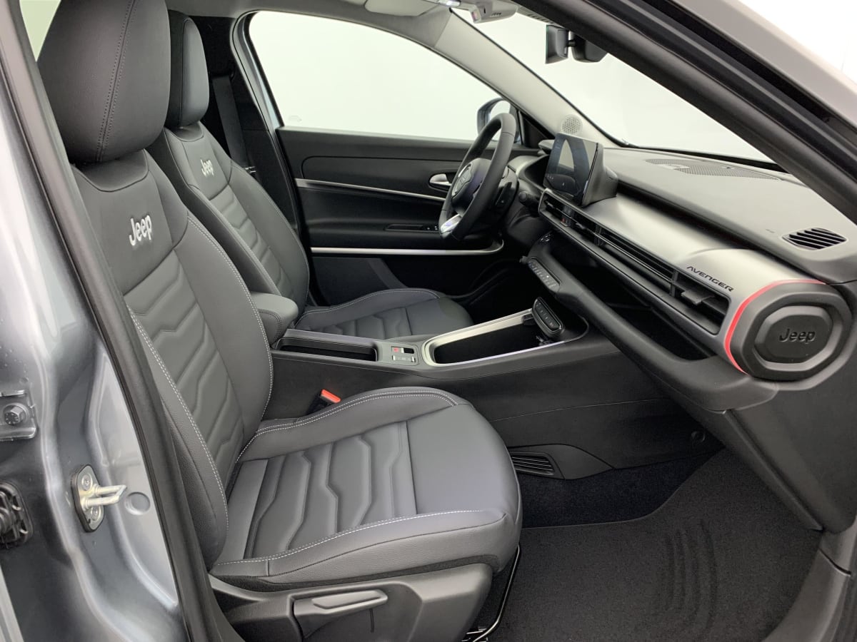 JEEP AVENGER 1.2 TURBO T3 110 CH E-HYBRID BVR6 SUMMIT