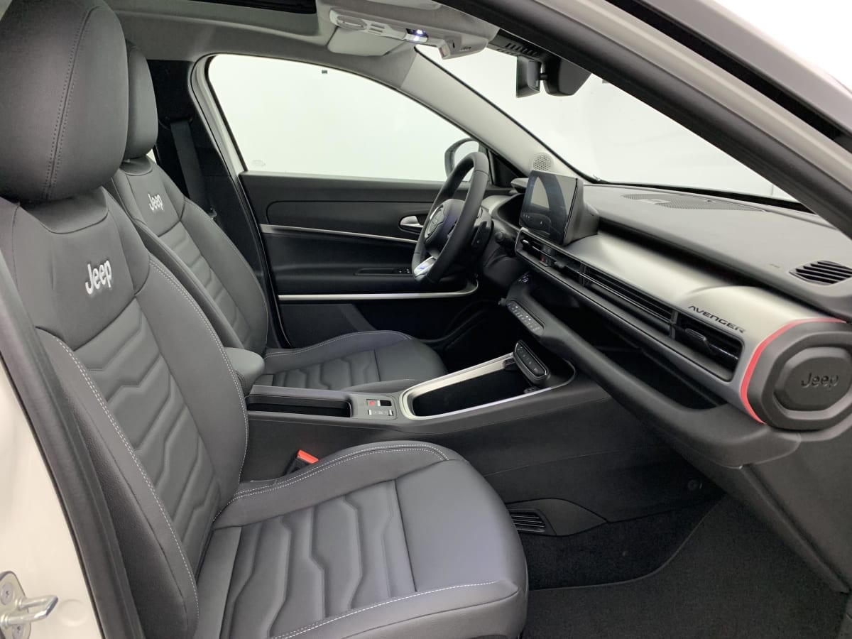 JEEP AVENGER 1.2 TURBO T3 110 CH E-HYBRID BVR6 SUMMIT