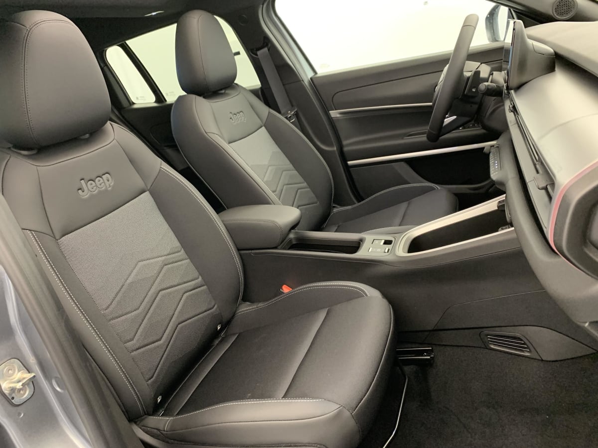 Jeep Avenger - Image 39