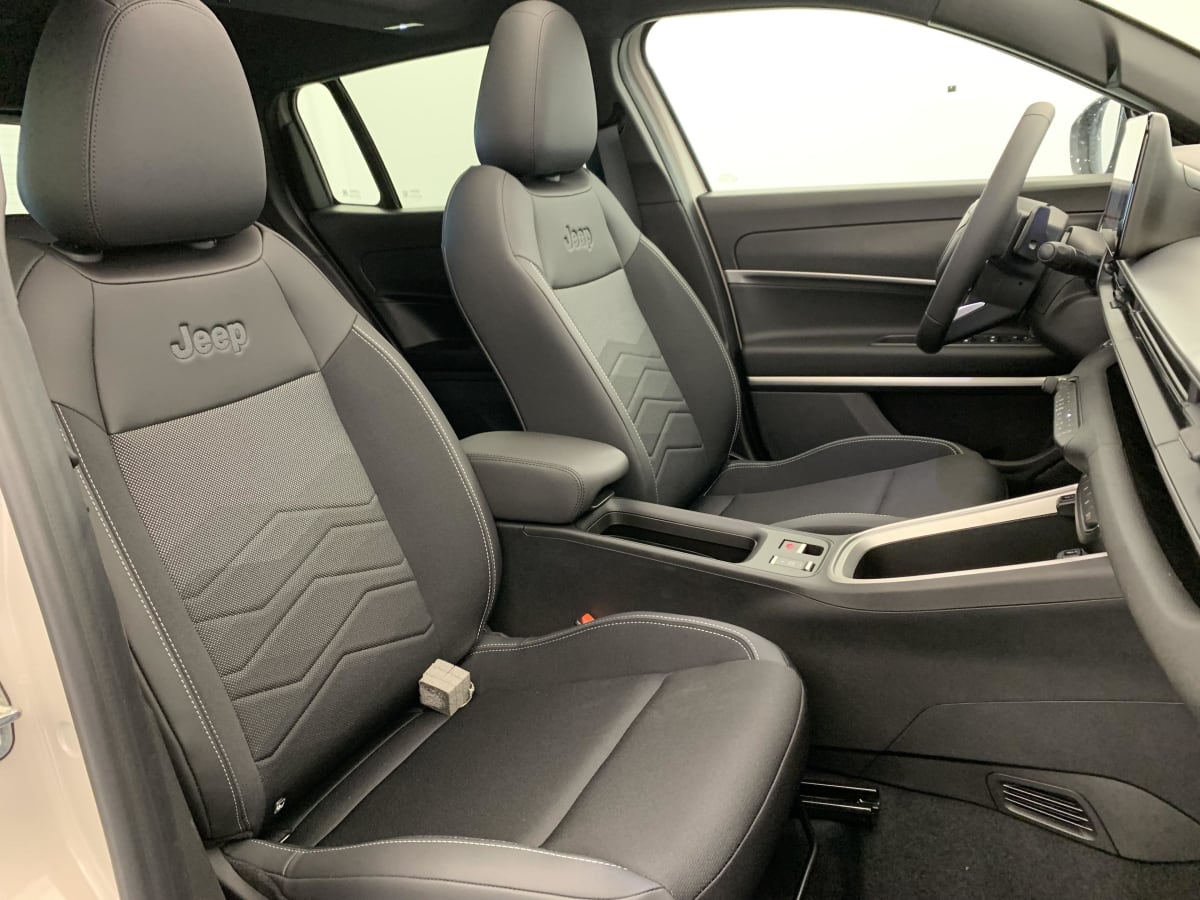 Jeep Avenger - Image 9