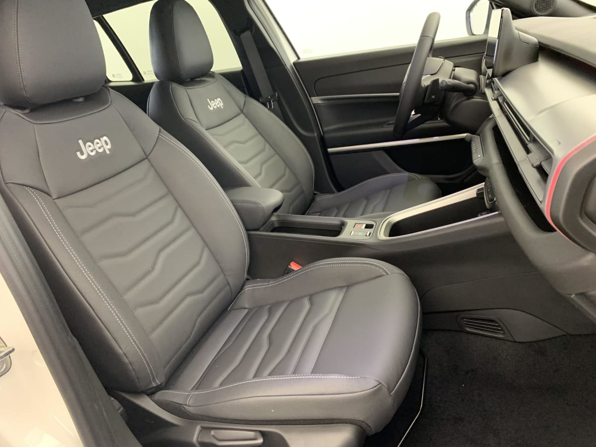 JEEP AVENGER 1.2 TURBO T3 110 CH E-HYBRID BVR6 SUMMIT