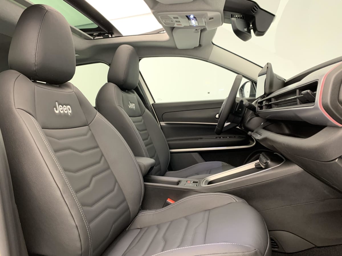 Jeep Avenger - Image 28