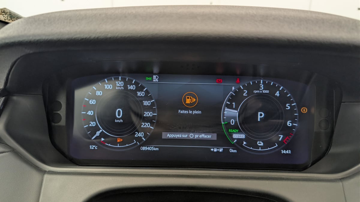 Land Rover Range Rover Velar - Image 27