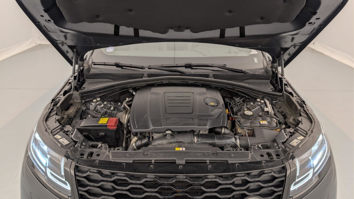 Land Rover Range Rover Velar - Image 25