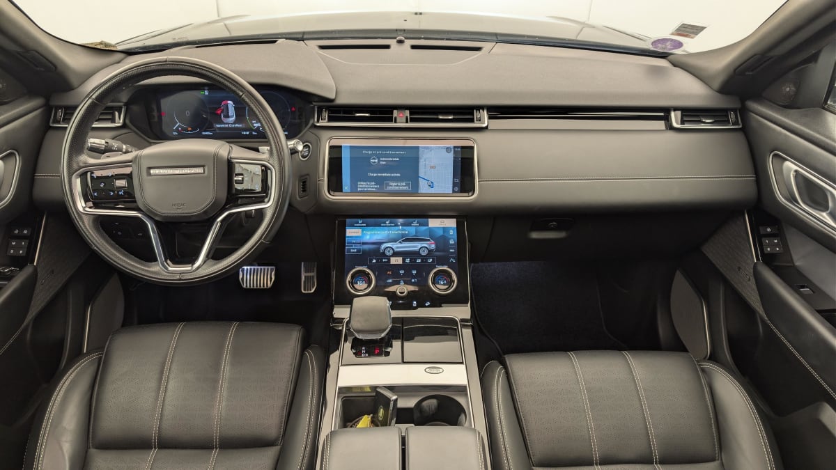Land Rover Range Rover Velar - Image 13