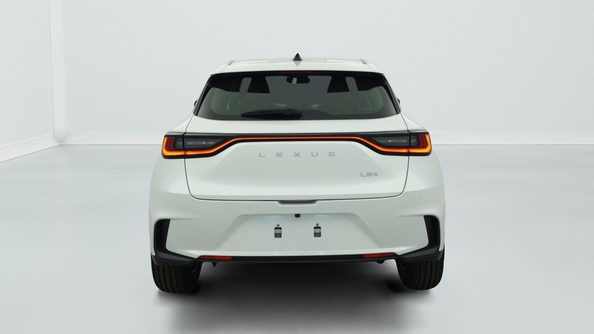 Lexus LBX - Image 50