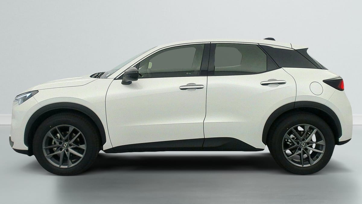 Lexus LBX - Image 48