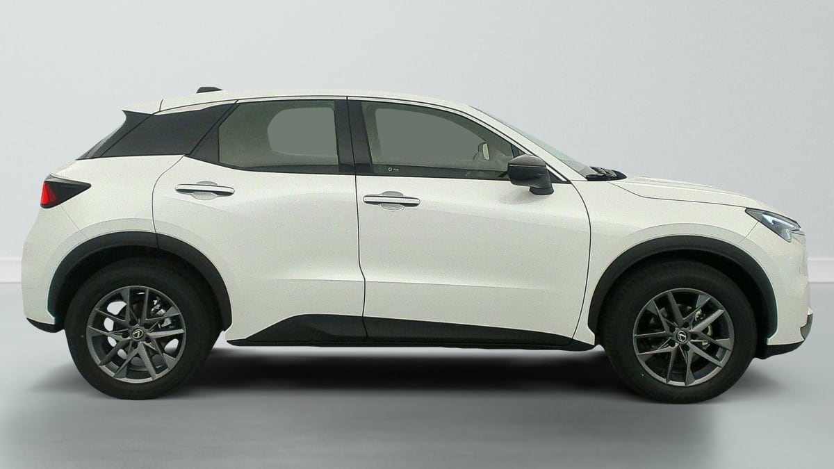 Lexus LBX - Image 52