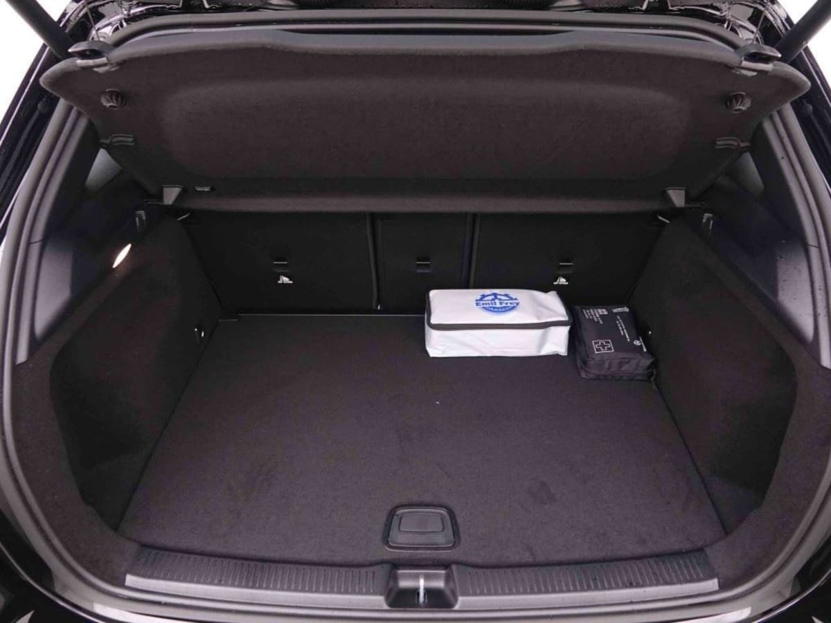 MERCEDES-BENZ B-KLASSE B180I 7G-DCT PROGRESSIVE LINE EDITION