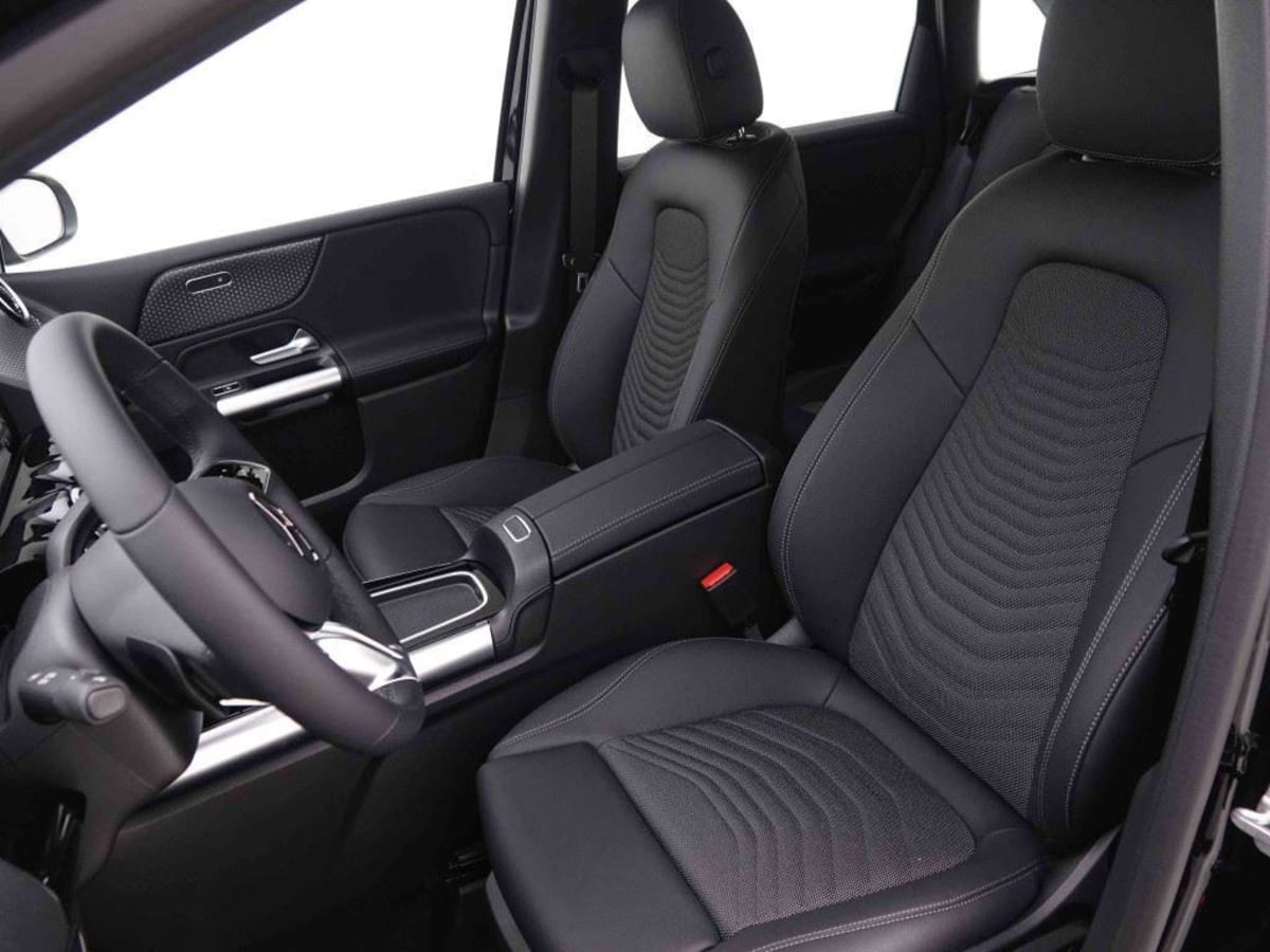 MERCEDES-BENZ B-KLASSE B180I 7G-DCT PROGRESSIVE LINE EDITION